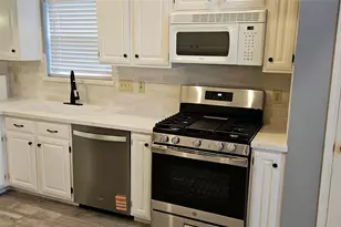 14602 Coolridge Ct, Houston, TX 77062 - Photo 2