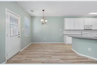 98 E Stedhill Loop, The Woodlands, TX 77384 - Photo 8