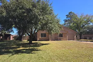 1930 5th St, Hempstead, TX 77445 - Photo 4