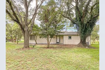 3815 Commerce Street, Damon, TX 77430 - Photo 8