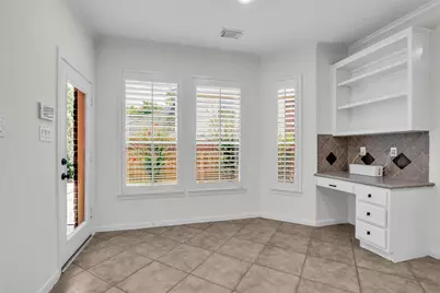 79 W Shale Creek Circle, The Woodlands, TX 77382 - Photo 16