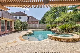 79 W Shale Creek Cir, The Woodlands, TX 77382 - Photo 36