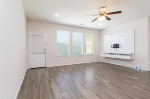 13030 Larriston Ln, Houston, TX 77044 - Photo 16
