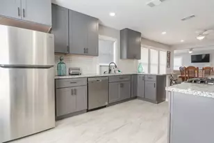 1408 Bowie Dr, Galveston, TX 77551 - Photo 6