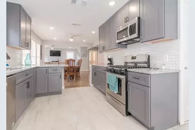 1408 Bowie Drive, Galveston, TX 77551 - Photo 10
