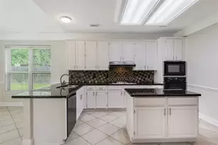 16410 Avenplace Rd, Tomball, TX 77377 - Photo 14