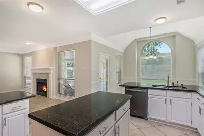 16410 Avenplace Road, Tomball, TX 77377 - Photo 4