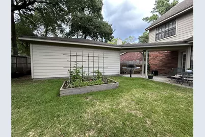 27 N Duskwood Place, The Woodlands, TX 77381 - Photo 6