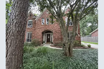27 N Duskwood Place, The Woodlands, TX 77381 - Photo 2