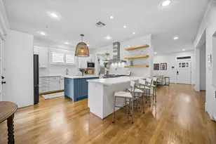 215 E 26th St, Houston, TX 77008 - Photo 12