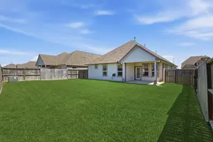 134 Comal Dr, Baytown, TX 77523 - Photo 42