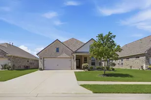 134 Comal Dr, Baytown, TX 77523 - Photo 4