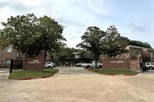 8226 Gold Tee Dr, Houston, TX 77036 - Photo 28