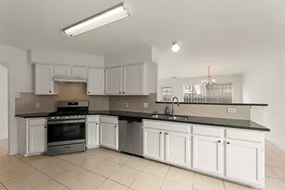 8226 Gold Tee Drive, Houston, TX 77036 - Photo 10