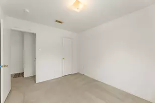 8226 Gold Tee Dr, Houston, TX 77036 - Photo 22