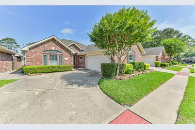 314 Parkwood Village Drive, Friendswood, TX 77546 - Photo 1