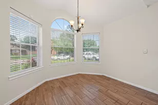 2502 Old Oak Ln, Houston, TX 77339 - Photo 6