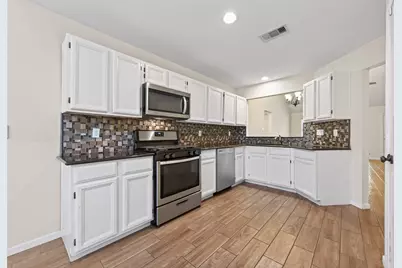 2502 Old Oak Lane, Houston, TX 77339 - Photo 4