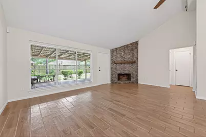 2502 Old Oak Lane, Houston, TX 77339 - Photo 2