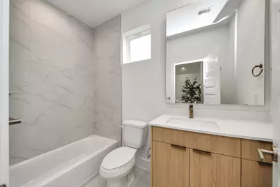 9125 La Pau Lane, Houston, TX 77051 - Photo 40