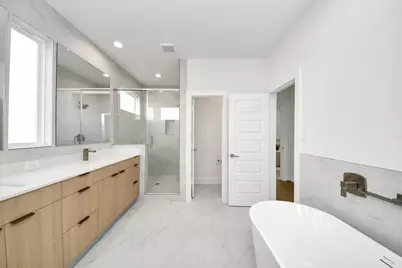 9125 La Pau Lane, Houston, TX 77051 - Photo 36