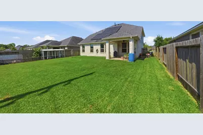 8411 Delta Down Drive, Fulshear, TX 77441 - Photo 32