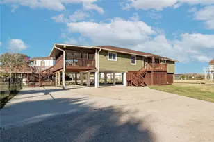 5103 Captains Dr, Dickinson, TX 77539 - Photo 6