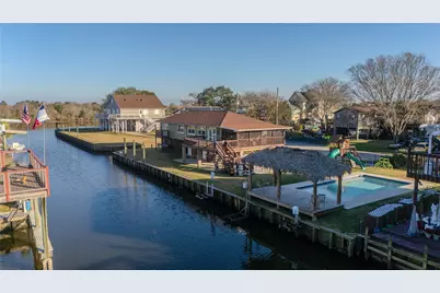 5103 Captains Drive, Dickinson, TX 77539 - Photo 2