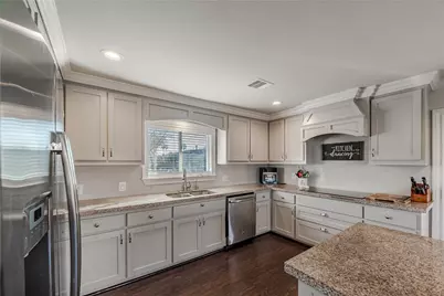 5103 Captains Drive, Dickinson, TX 77539 - Photo 16