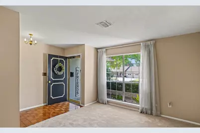 8926 Langdon Lane, Houston, TX 77036 - Photo 4