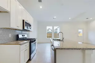 6404 Pregonero Ln, Houston, TX 77048 - Photo 8