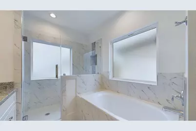 6404 Pregonero Lane, Houston, TX 77048 - Photo 12