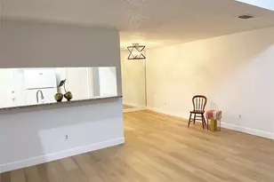 13716 Hollowgreen Dr, Houston, TX 77082 - Photo 2