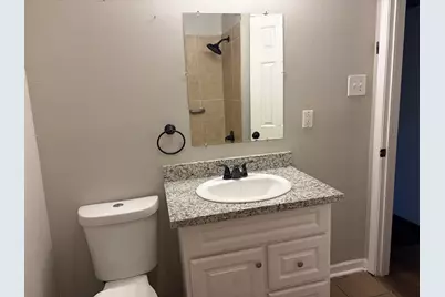 5818 Glenhurst Drive, Houston, TX 77033 - Photo 18