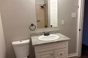 5818 Glenhurst Dr, Houston, TX 77033 - Photo 18