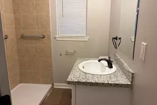 5818 Glenhurst Dr, Houston, TX 77033 - Photo 20