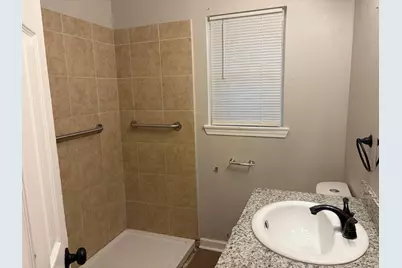 5818 Glenhurst Drive, Houston, TX 77033 - Photo 16