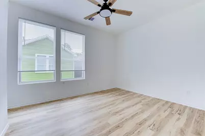 8202 Homewood Lane #E, Houston, TX 77028 - Photo 28