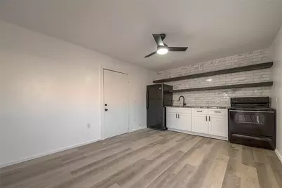 3320 Hays Street #B, Pasadena, TX 77503 - Photo 1