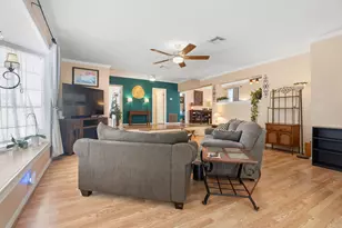 1302 15th St, Galveston, TX 77550 - Photo 6