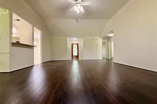 1702 Fantasy Woods Dr, Houston, TX 77094 - Photo 4