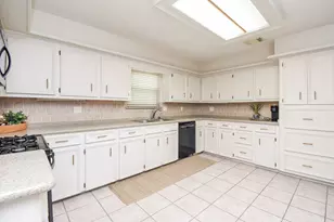 12911 Kathy Ln, Cypress, TX 77429 - Photo 20
