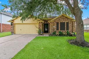 2209 Ames St, Pearland, TX 77584 - Photo 2