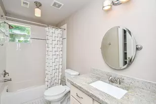 1307 Walton St, Houston, TX 77009 - Photo 14