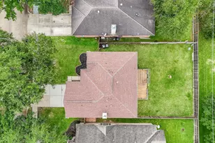 4815 Knights Branch Dr, Sugar Land, TX 77479 - Photo 4