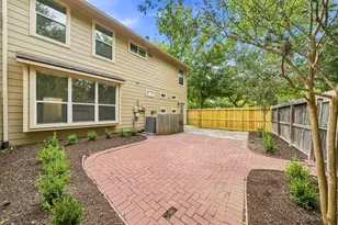 8903 Silent Willow Ln, Sugar Land, TX 77479 - Photo 40