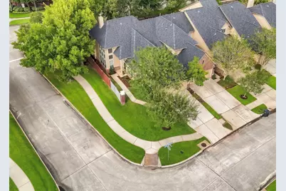 8903 Silent Willow Lane, Sugar Land, TX 77479 - Photo 42