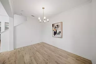 8903 Silent Willow Ln, Sugar Land, TX 77479 - Photo 6