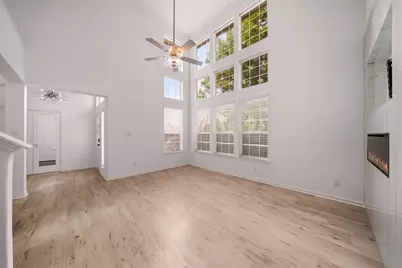 8903 Silent Willow Lane, Sugar Land, TX 77479 - Photo 10