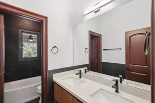 4839 Jason St, Houston, TX 77096 - Photo 36